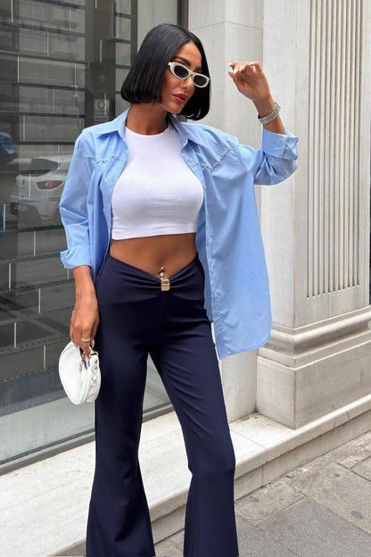 High-Waist Flared Pants with Front Clasp Detail – Elegant Double Fabric Trousers for Women