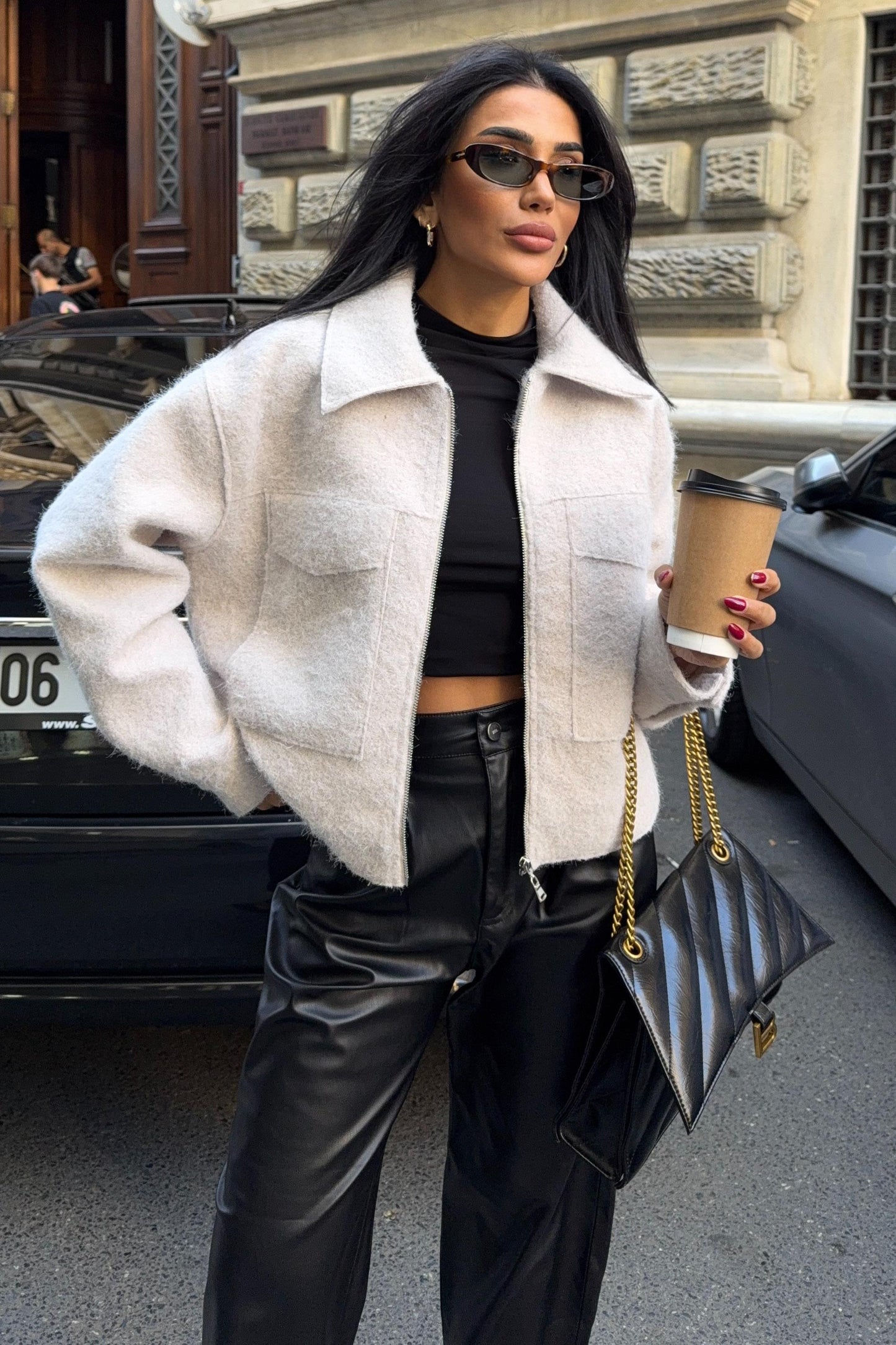 Premium Wool Blend Trucker Jacket – Cropped Chic Outerwear for Everyday Style