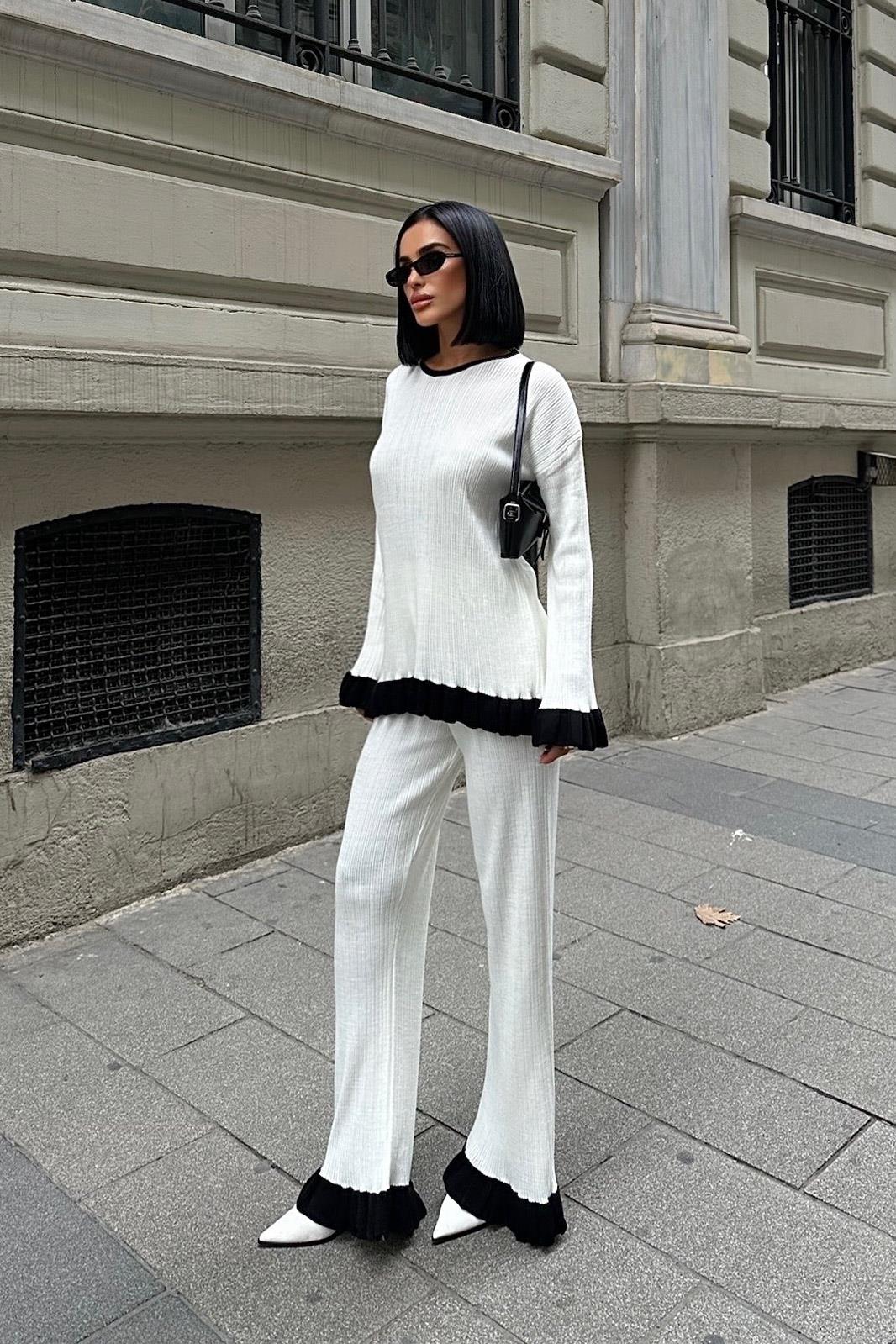 Coleman Two-Tone Knit Set – Ribbed Acrylic Texture