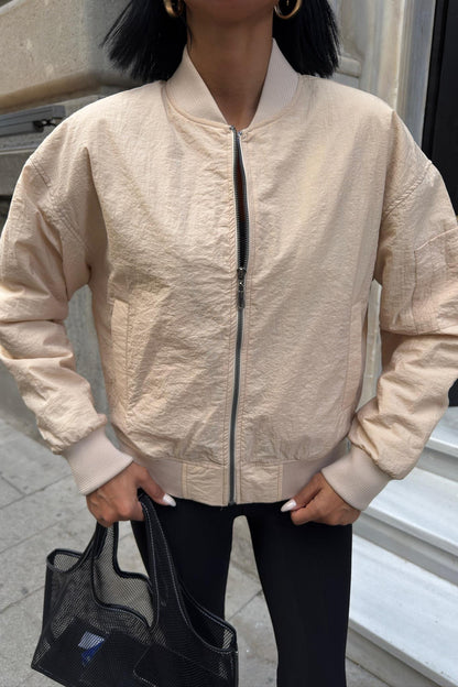 Urban Air Bomber Jacket – Lightweight Streetwear in Black, Khaki & Beige