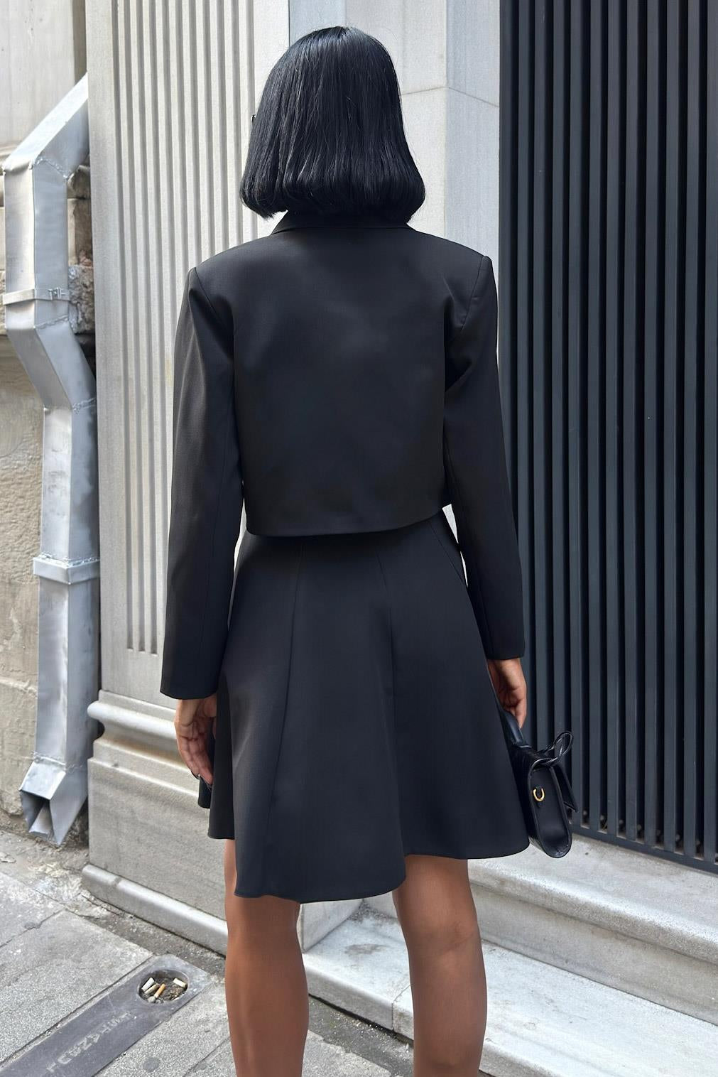 Elegant Cropped Blazer & Flared Mini Dress Set – Timeless Business Chic – Black