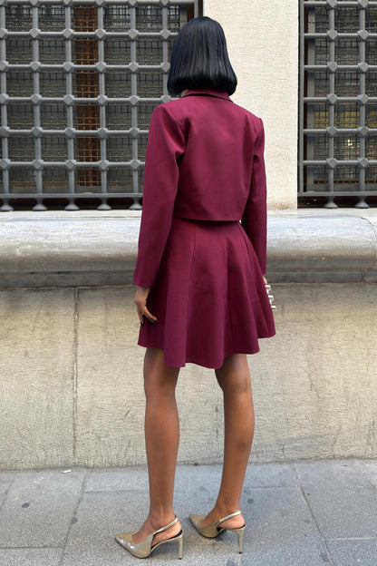 Elegant Cropped Blazer & Flared Mini Dress Set – Timeless Business Chic – Black