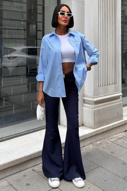 High-Waist Flared Pants with Front Clasp Detail – Elegant Double Fabric Trousers for Women