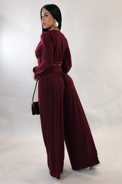 Luxe Two-Piece Set – Elegant Wide-Leg Pants & V-Neck Crop Top – Black