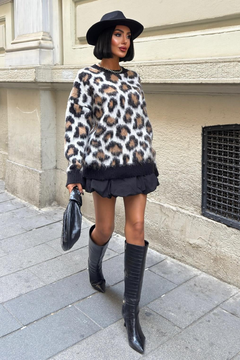 ✨ Leopard Print Knit Sweater – Cozy & Chic Oversized Pullover for Fall/Winter