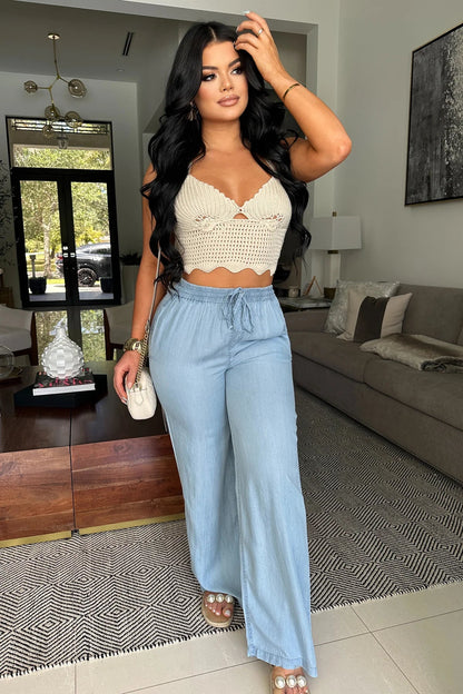 An Escape Crop Top - Cream