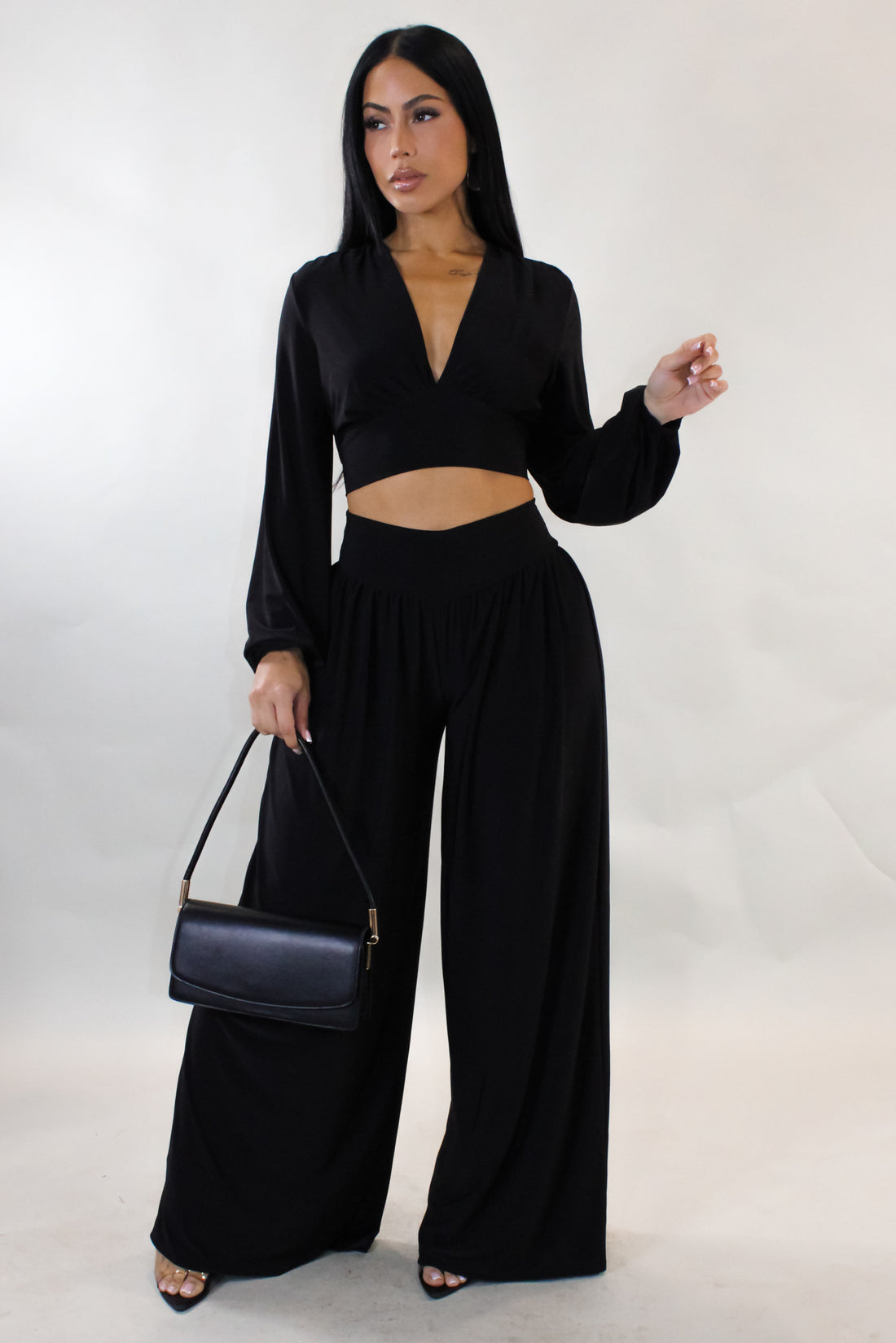 Luxe Two-Piece Set – Elegant Wide-Leg Pants & V-Neck Crop Top – Black